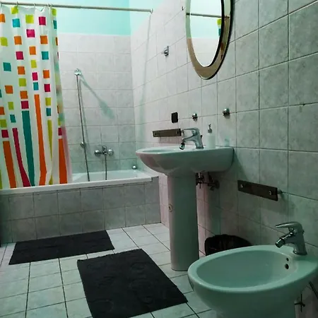 Apartment Stanza 72 *